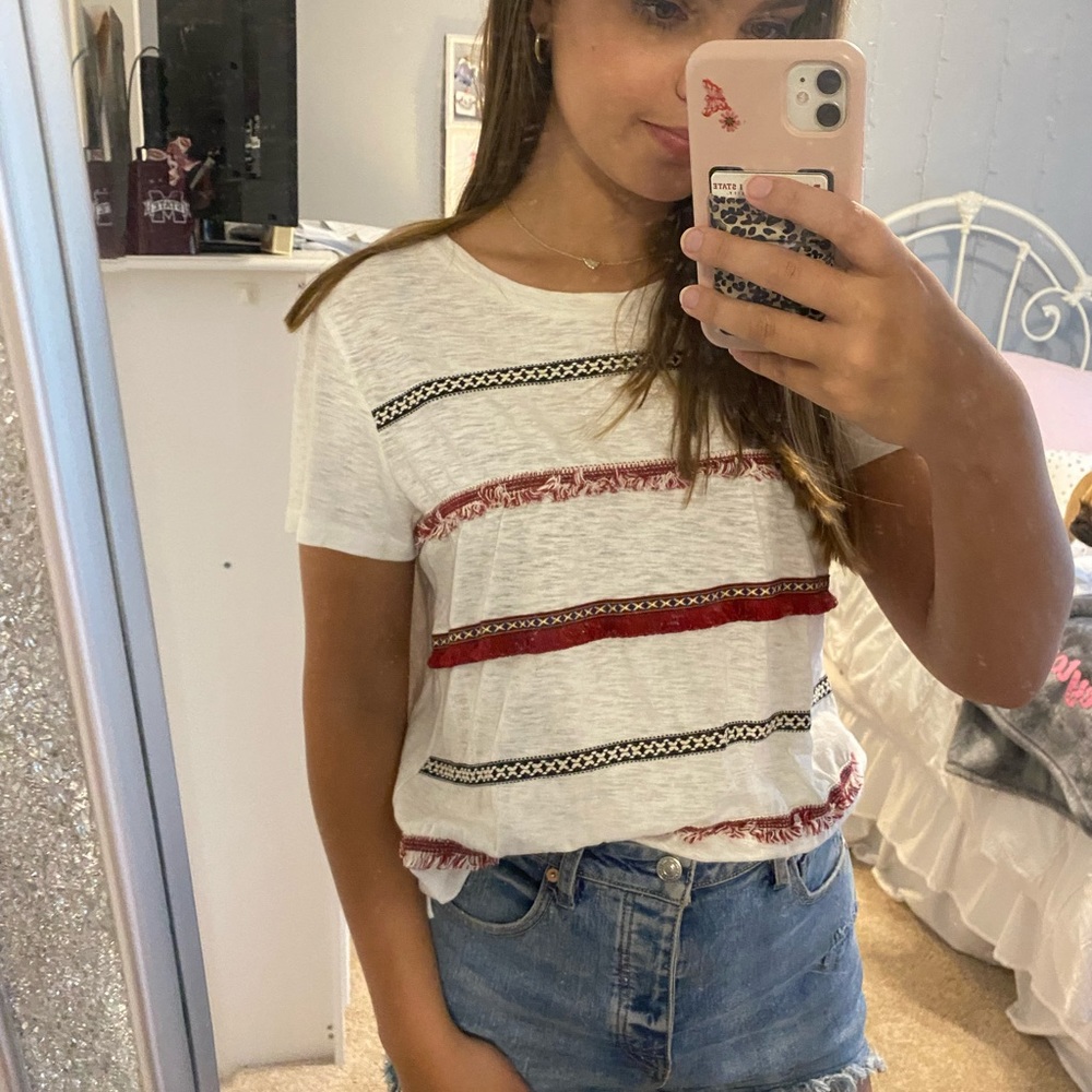 MUST GO BY SAT⭐️ Maroon Red and White top